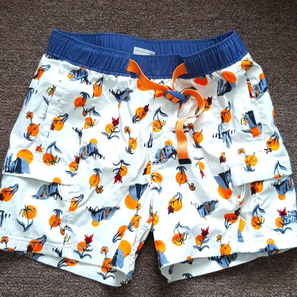 The North Face- Class V Belted 5in Shorts